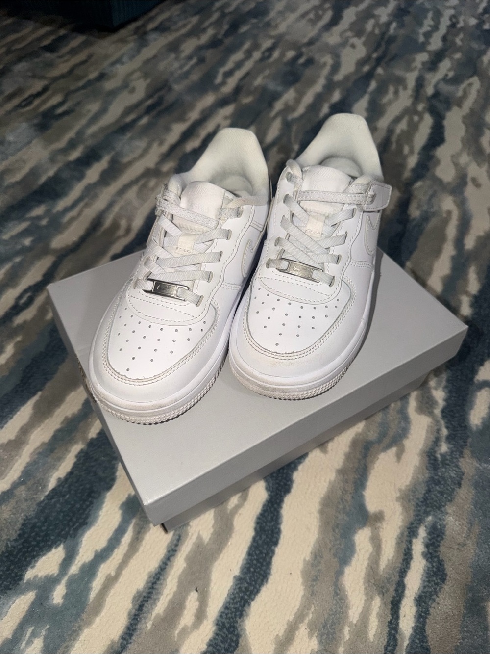 Nike Force 1 Low EasyOn (PS) – Size 12C